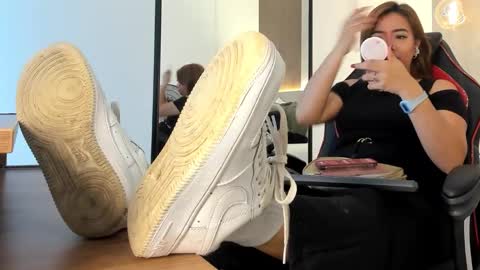 Snapshot of alma_fenix chatting on October 31, 12:50 pm ALMA FENIX online show from October 31, 12:50 pm