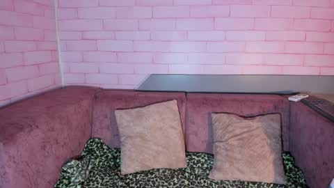 Snapshot of alma_rivers chatting on March 31, 11:10 am alma_rivers online show from March 31, 11:10 am