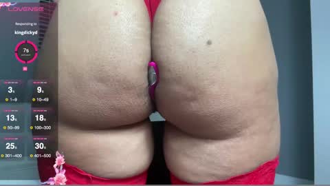 Snapshot of almababbyy chatting on October 9, 3:37 am Almababbyy online show from October 9, 3:37 am