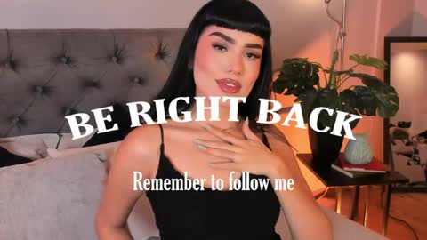 Mia online show from May 19, 1:06 pm
