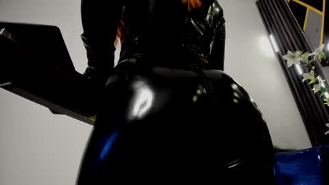 Snapshot of almma_ chatting on January 24, 8:11 pm ALMMA online show from January 24, 8:11 pm