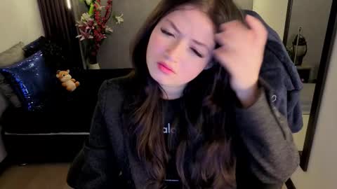 Snapshot of almma_ chatting on September 22, 1:24 pm ALMMA online show from September 22, 1:24 pm