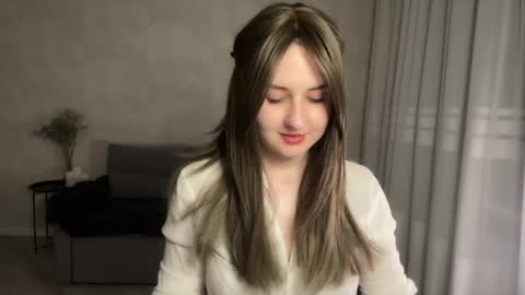 Anna online show from May 5, 7:44 pm