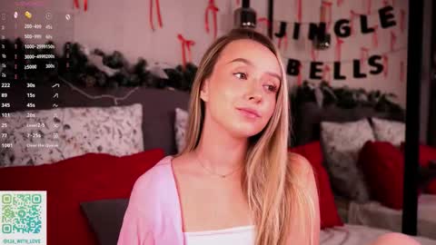 Snapshot of alodiaacomb chatting on January 6, 1:09 am Lia online show from January 6, 1:09 am