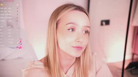 Lia online show from May 16, 10:36 am