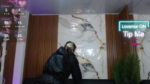 alonddra_tay online show from May 19, 11:38 am