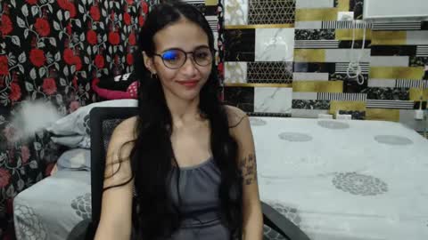 Alondra  online show from January 18, 2:23 pm