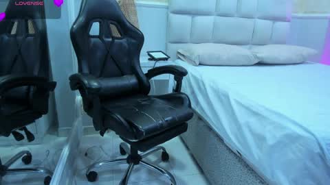 ALONDRA CUTE online show from May 17, 4:32 am