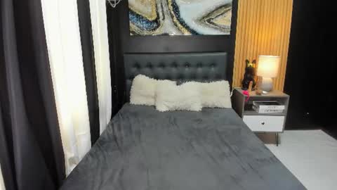 Snapshot of alondrasvenom69 chatting on February 9, 8:40 am Alondra online show from February 9, 8:40 am