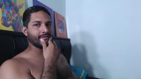 Snapshot of alonxoo chatting on July 31, 2:11 am alonxoo online show from July 31, 2:11 am