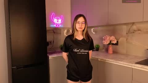 Alorenna online show from May 18, 4:46 pm