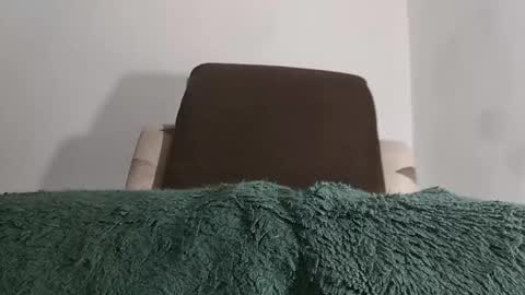 Snapshot of alotofcream chatting on October 15, 6:02 am alotofcream4u online show from October 15, 6:02 am