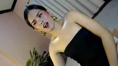 LEXY online show from January 9, 1:35 pm