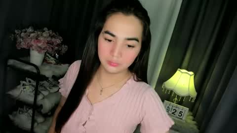 alovelydollnica online show from September 25, 11:03 am