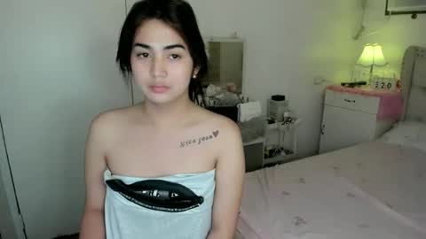 Snapshot of alovelydollnica chatting on March 20, 3:00 am alovelydollnica online show from March 20, 3:00 am