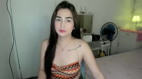 Snapshot of alovelydollnica chatting on March 27, 10:15 am alovelydollnica online show from March 27, 10:15 am