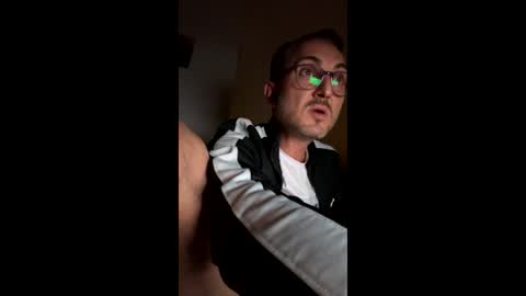 Snapshot of alpacinoishere chatting on April 10, 8:24 pm alpacinoishere online show from April 10, 8:24 pm