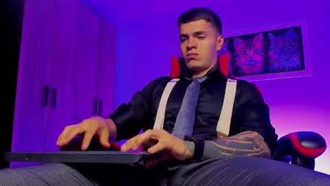 alpha_dominus_ online show from September 11, 4:01 am