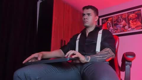 alpha_dominus_ online show from February 1, 5:06 am