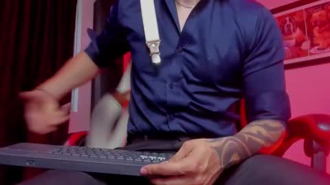 alpha_dominus_ online show from March 10, 4:06 am