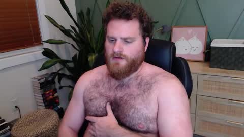 Snapshot of alphadazza18 chatting on February 5, 6:29 am Alpha Dazza online show from February 5, 6:29 am