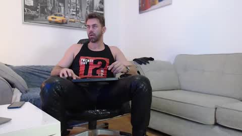 Snapshot of alphagod_luke chatting on January 8, 11:52 pm alphagod_luke online show from January 8, 11:52 pm