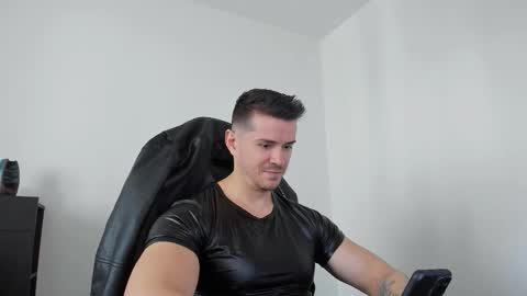 LeatherMaster online show from September 25, 7:34 am