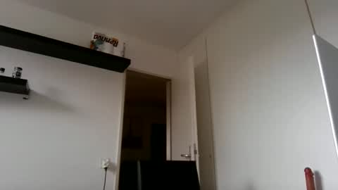 alphah_hunk online show from March 31, 1:33 pm