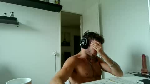 alphah_hunk online show from May 10, 10:42 am