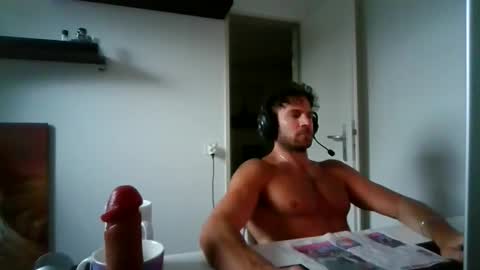 alphah_hunk online show from May 11, 6:27 pm