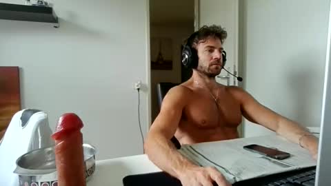 alphah_hunk online show from May 15, 10:22 am