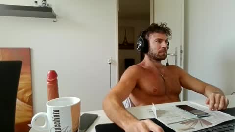 alphah_hunk online show from May 19, 8:42 am