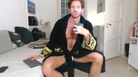 alphahung23 online show from December 4, 4:11 am