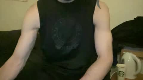 Snapshot of alphajosh chatting on February 10, 9:04 am alphajosh online show from February 10, 9:04 am
