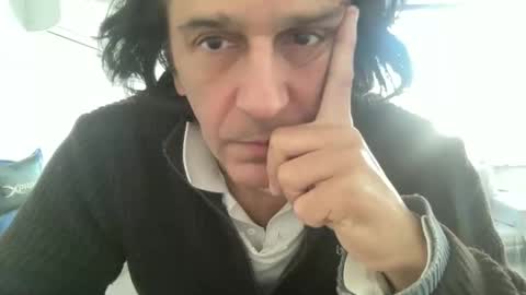 AlphAndre online show from January 24, 6:35 am