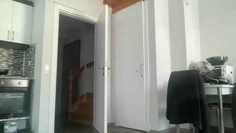 AlphAndre online show from February 16, 7:37 am