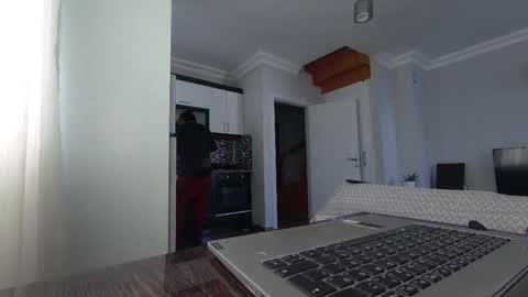 AlphAndre online show from April 13, 5:57 am