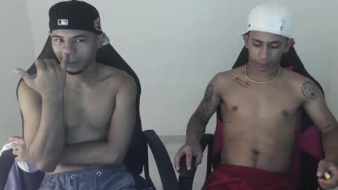 alphas_latins online show from May 6, 6:57 pm