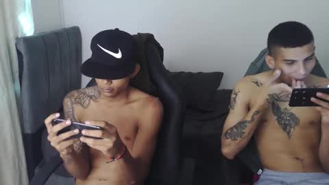 alphas_latins online show from May 15, 8:16 pm