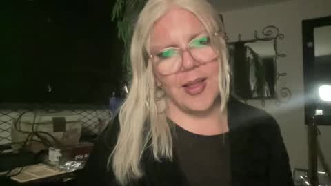 Snapshot of alphatransmami chatting on February 23, 11:22 am alphatransmami online show from February 23, 11:22 am