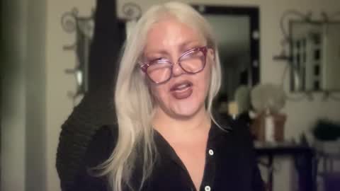 Snapshot of alphatransmami chatting on January 19, 6:28 am alphatransmami online show from January 19, 6:28 am