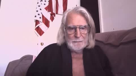 AlphaUniform online show from March 4, 3:40 pm