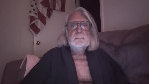 AlphaUniform online show from March 6, 11:56 pm