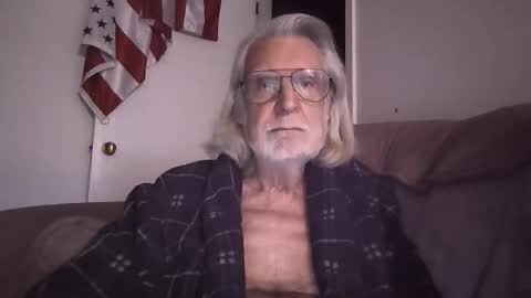 AlphaUniform online show from March 23, 1:48 pm