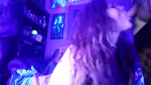 alphawolf808 online show from February 14, 5:37 am