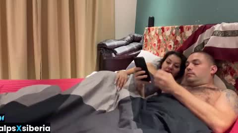 Snapshot of alpsxsiberia chatting on February 19, 8:49 pm Dan Nati online show from February 19, 8:49 pm