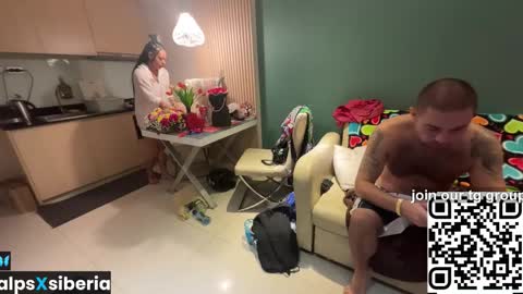 Snapshot of alpsxsiberia chatting on March 28, 8:47 am Dan Nati online show from March 28, 8:47 am