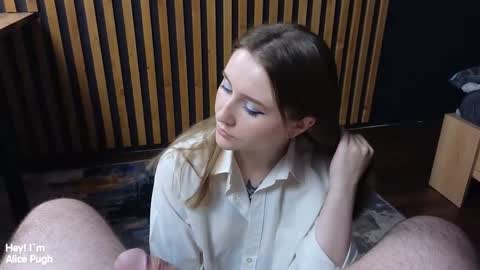 Snapshot of alpugh chatting on September 25, 6:44 pm Woland Alice Pugh online show from September 25, 6:44 pm