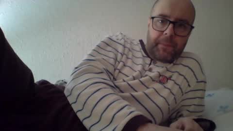 Snapshot of alrue1 chatting on January 31, 7:40 pm AlexRue online show from January 31, 7:40 pm