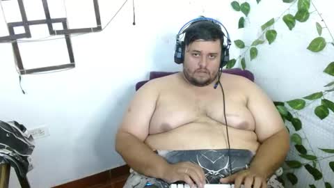 Snapshot of altairstudiosboy chatting on December 3, 3:10 pm Jhosep online show from December 3, 3:10 pm